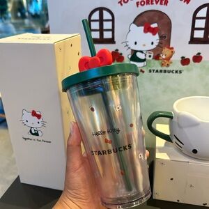 Hello kitty x Starbucks exclusive